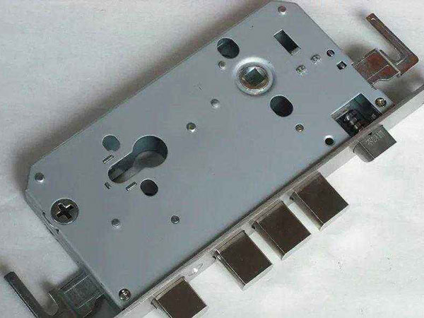 潮安24小时上门开锁公司